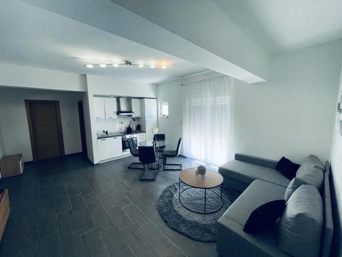 Maris Apartment Gospic