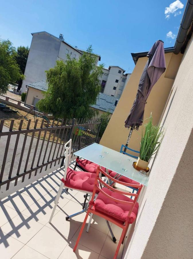 Maris Apartment *